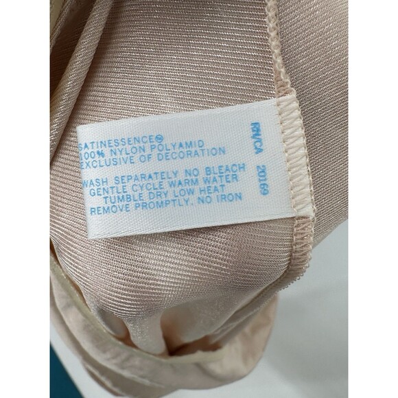 Vintage Vassarette Nylon Half Slip Lace Trim Ivory Size S/M  Long USA - Picture 5 of 6